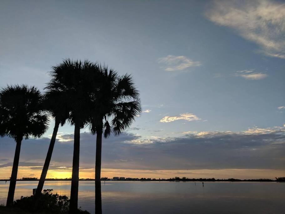 Rowena House 2Bd Den 2Bth Heated Pool Near Siesta Key Villa Сарасота Екстериор снимка