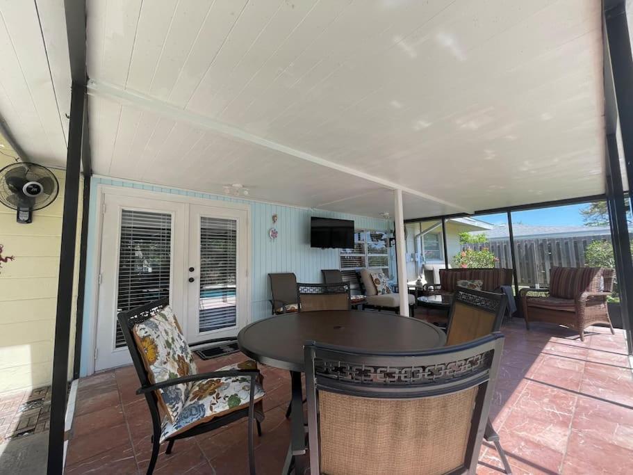 Rowena House 2Bd Den 2Bth Heated Pool Near Siesta Key Villa Сарасота Екстериор снимка