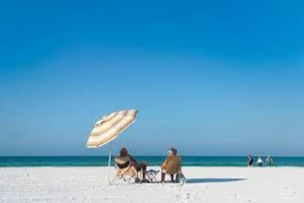 Rowena House 2Bd Den 2Bth Heated Pool Near Siesta Key Villa Сарасота Екстериор снимка