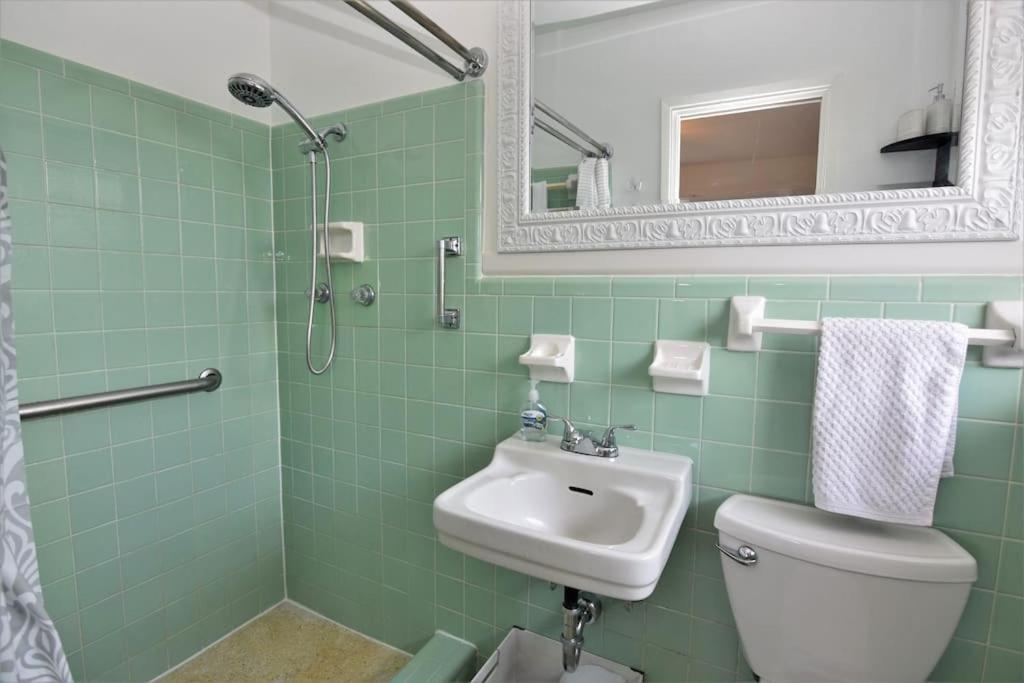 Rowena House 2Bd Den 2Bth Heated Pool Near Siesta Key Villa Сарасота Екстериор снимка